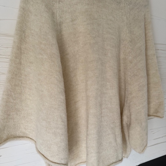 ZARA Turtleneck Poncho Sweater | Size Small | Cream - Picture 5 of 7